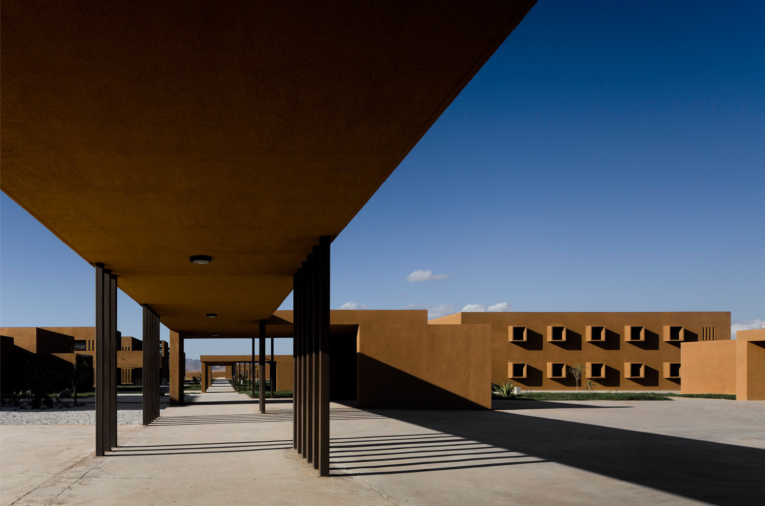 Ecole Supérieure de Technologie de Guelmim  DRISS KETTANI ARCHITECTE