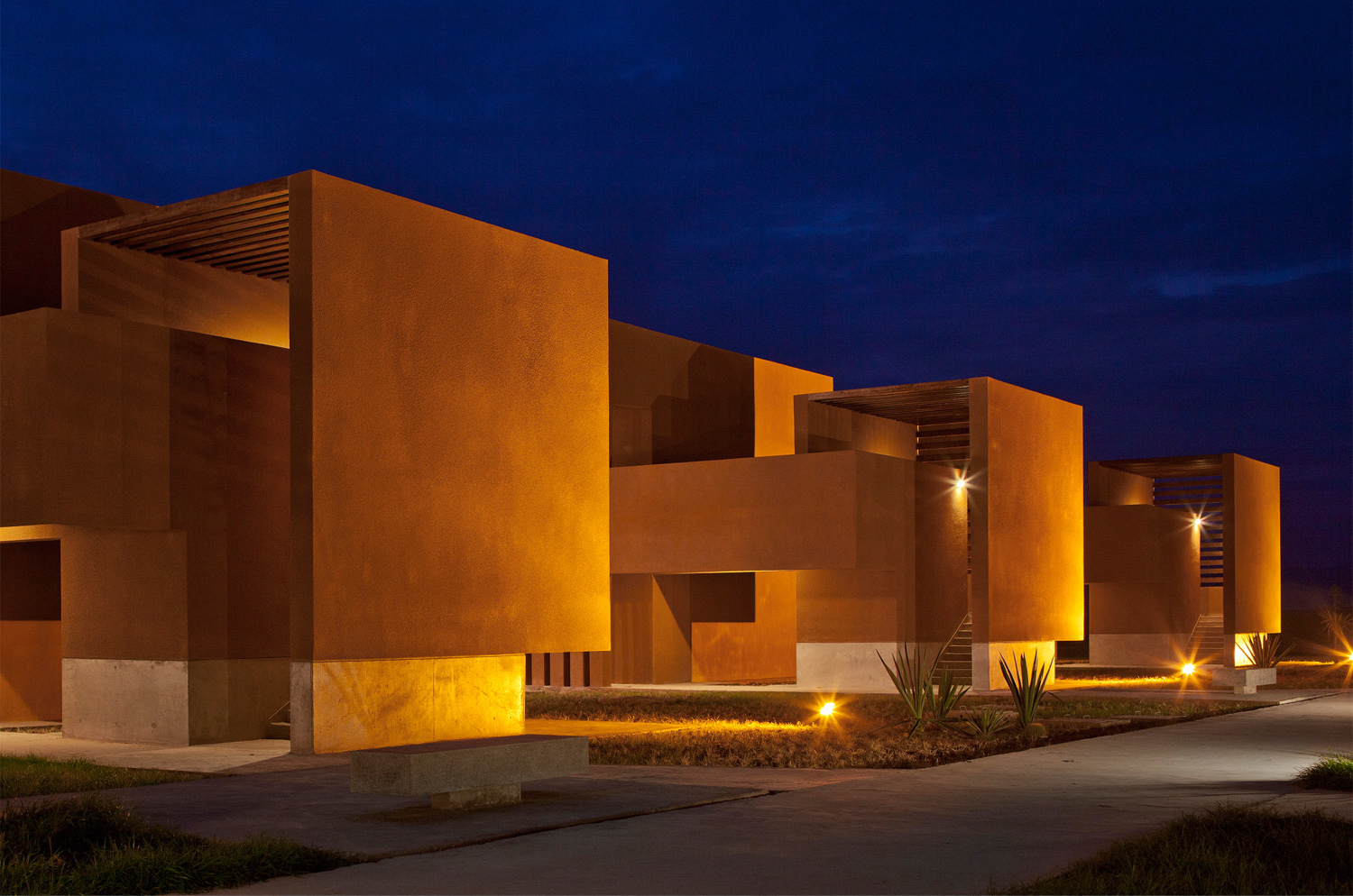 Ecole Supérieure de Technologie de Guelmim  DRISS KETTANI ARCHITECTE