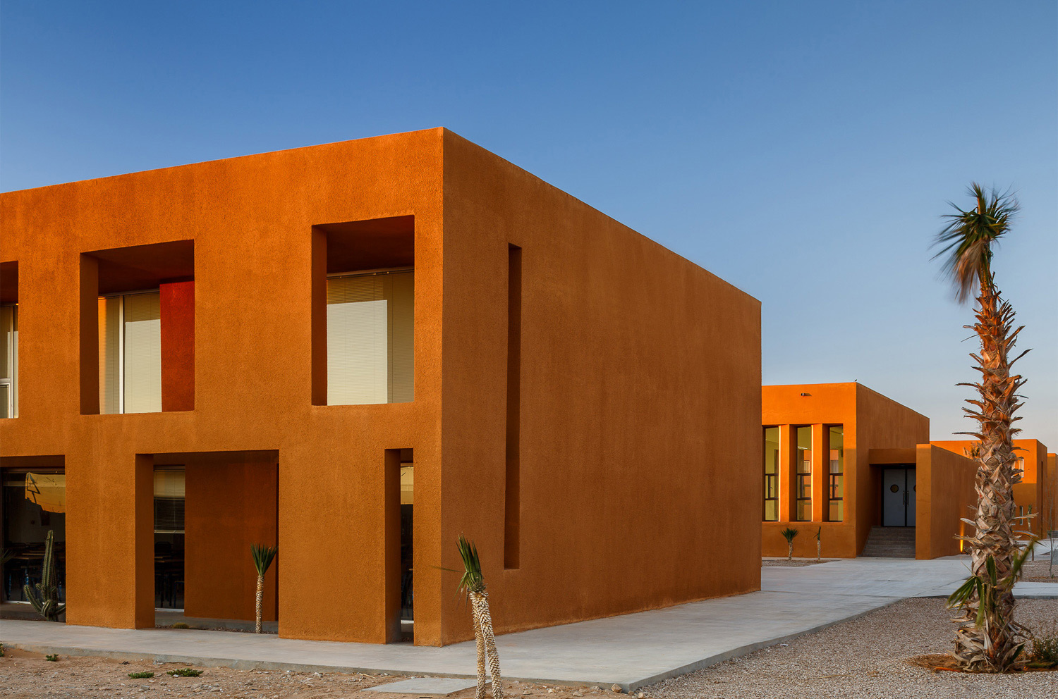 Ecole Supérieure de Technologie de Laâyoune  DRISS KETTANI ARCHITECTE