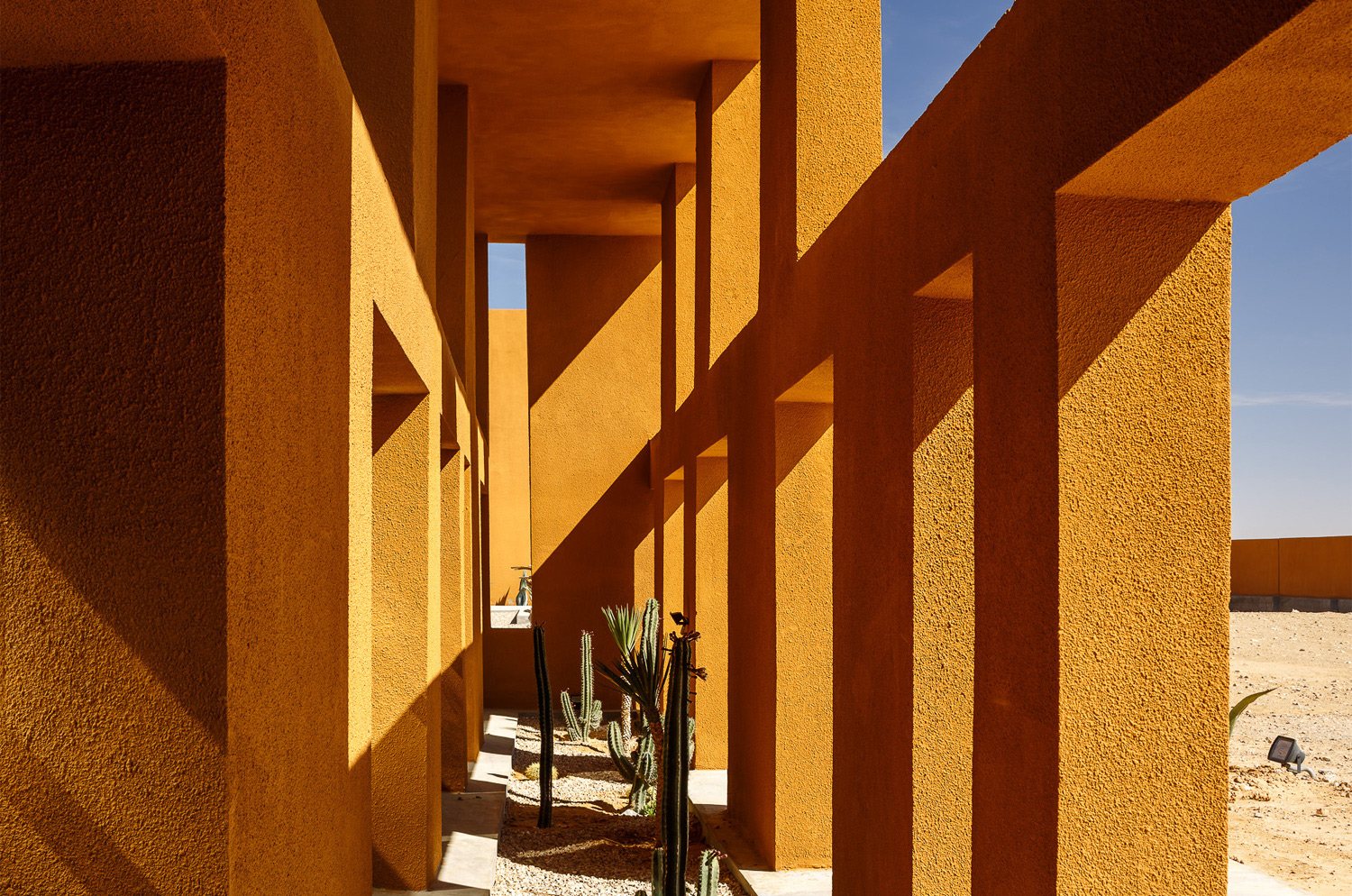 Ecole Supérieure de Technologie de Laâyoune  DRISS KETTANI ARCHITECTE