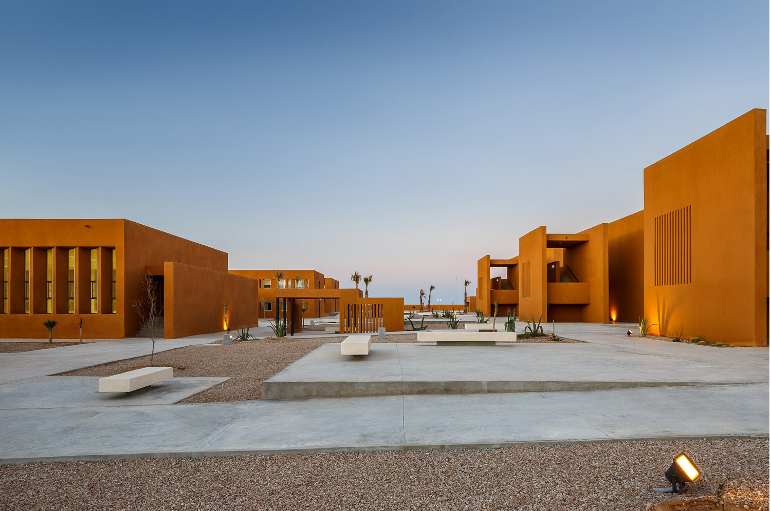 Ecole Supérieure de Technologie de Laâyoune  DRISS KETTANI ARCHITECTE